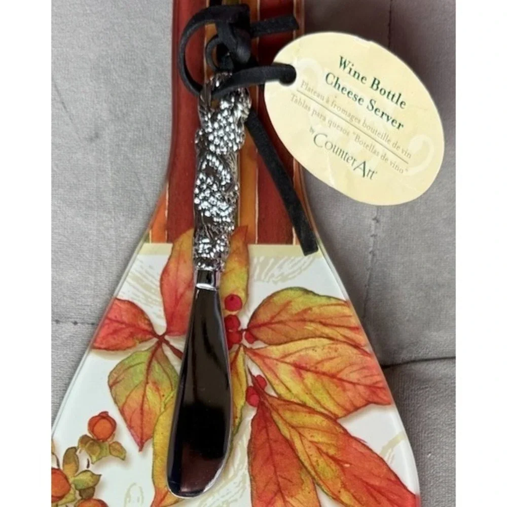 CounterArt Glass Wine Bottle Cheese Board with Spreader – Autumn Leaves – Unused